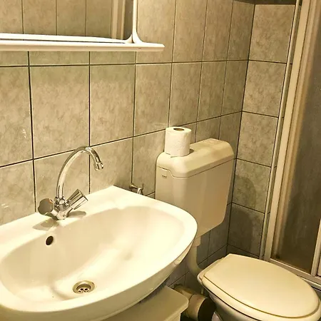 27 Apartment